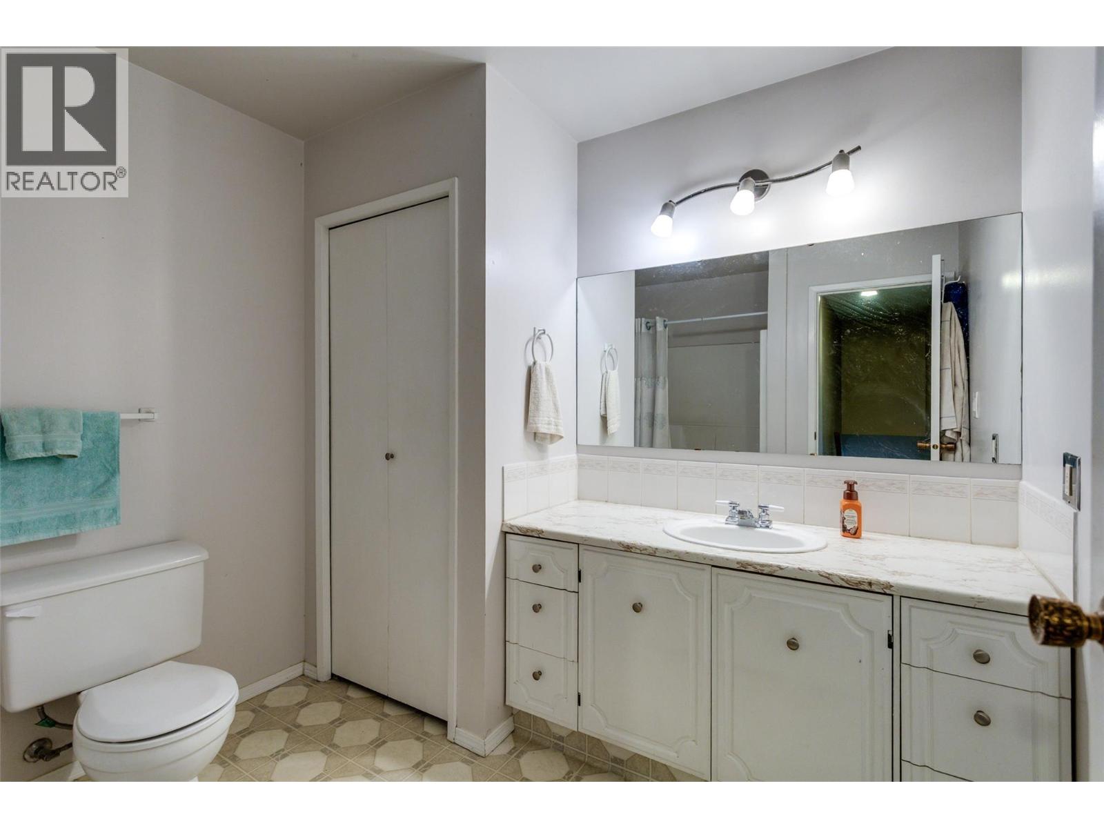  840 Liban Court, Kelowna