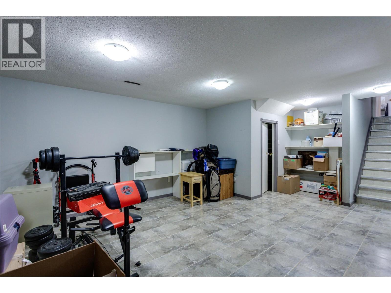  840 Liban Court, Kelowna