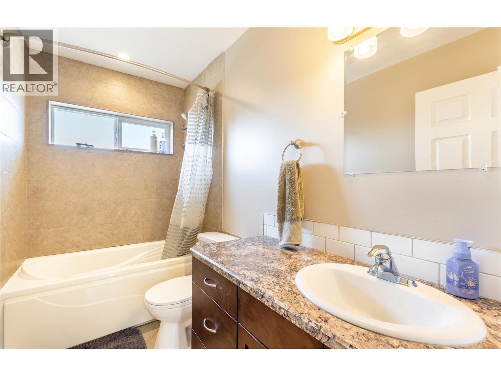 201 25TH Avenue S - Image 24