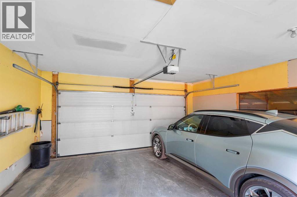 2526 3 Avenue NW - Image 37