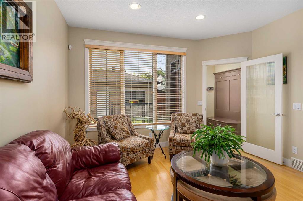 2526 3 Avenue NW - Image 10