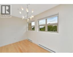301 1694 Cedar Hill Cross Rd, Saanich, BC V8P2P7 Photo 11