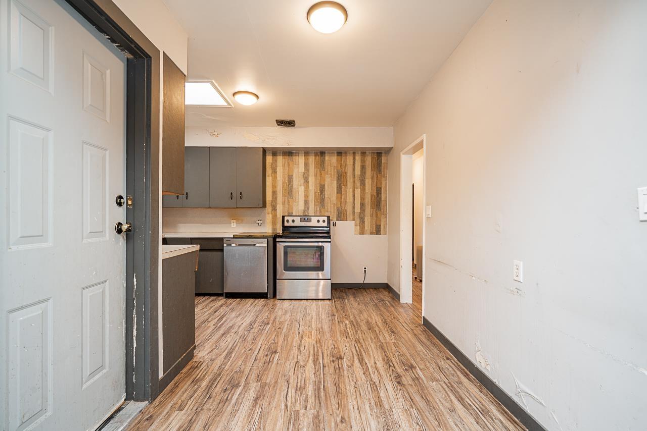 2 Bed, 2 Bath House for Sale in Chilliwack – 46782 FIRST AVENUE, Chilliwack Proper East – MLS# R3154226 - Image 12