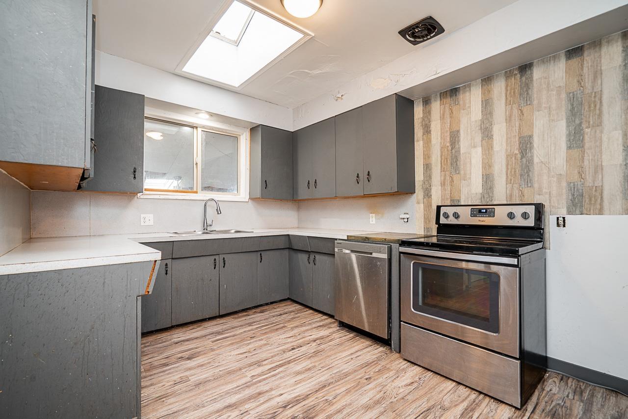 2 Bed, 2 Bath House for Sale in Chilliwack – 46782 FIRST AVENUE, Chilliwack Proper East – MLS# R3154226 - Image 13