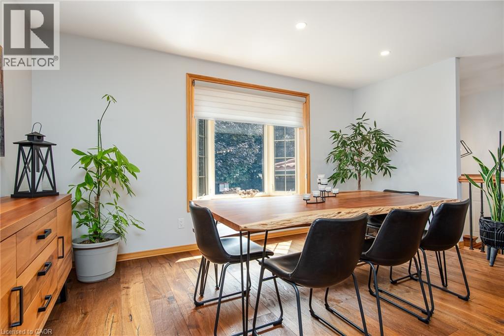 154 AMBLESIDE Court - 11