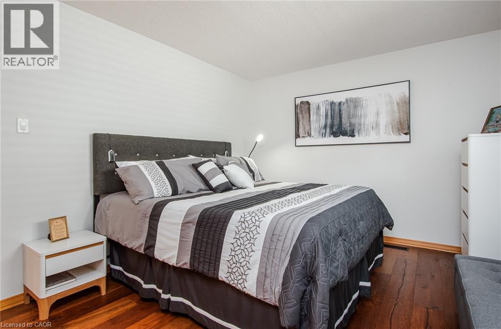 154 AMBLESIDE Court - 18