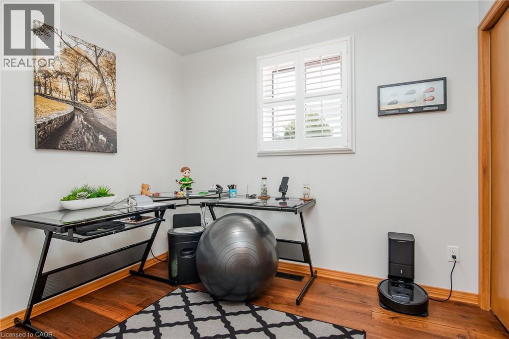 154 AMBLESIDE Court - 21