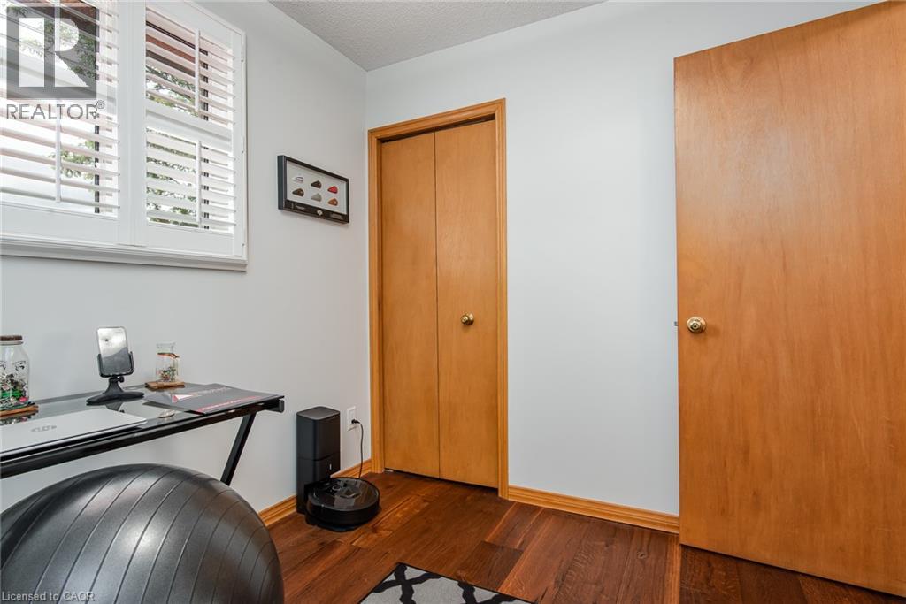 154 AMBLESIDE Court - 22