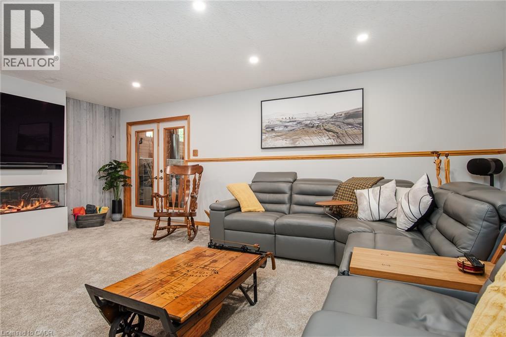 154 AMBLESIDE Court - 26
