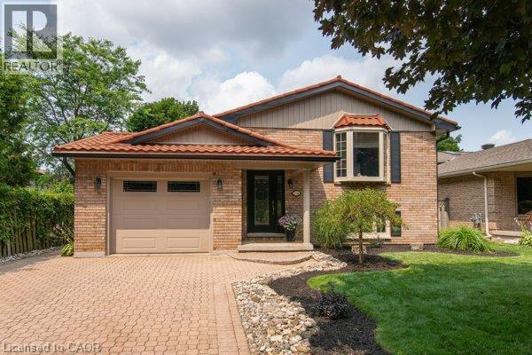 154 AMBLESIDE Court - 3