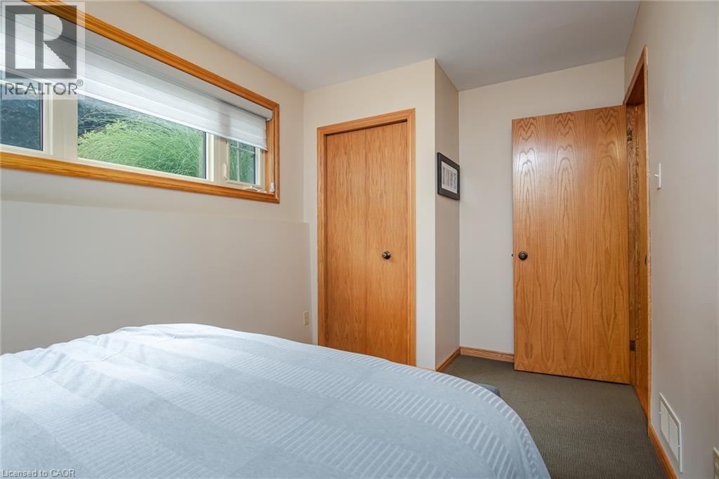 154 AMBLESIDE Court - 33