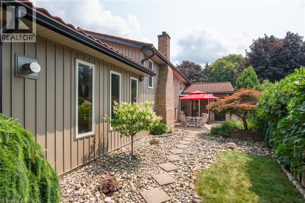154 AMBLESIDE Court - 45