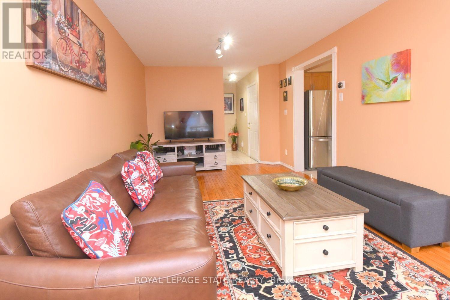 57 TOWNMANSION DRIVE - 6