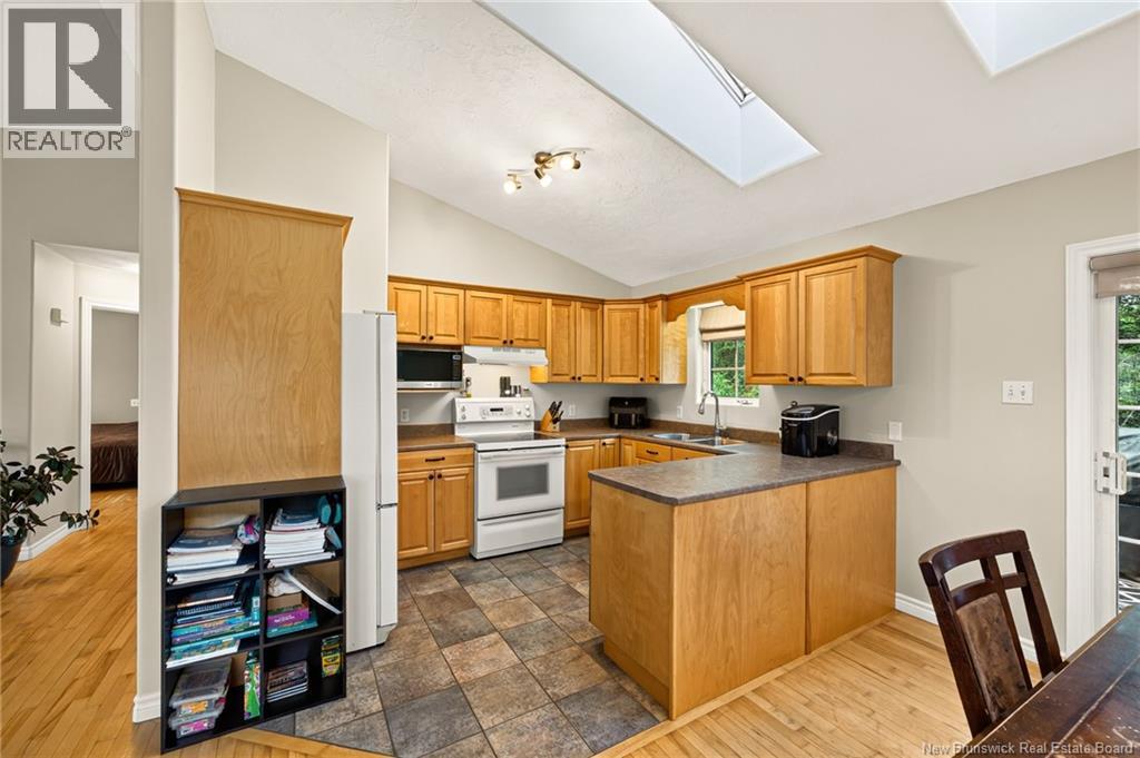 11 Marin Street - 12