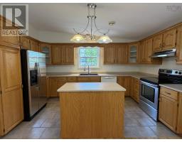 3pc Ensuite bath - 31 Duke Street, Trenton, NS B0K1X0 Photo 8