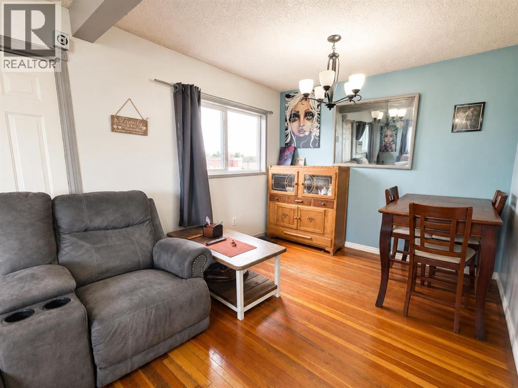 4631 50 Street - 13