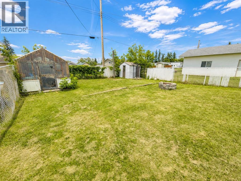4631 50 Street - 19