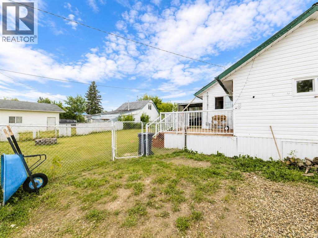 4631 50 Street - Image 20