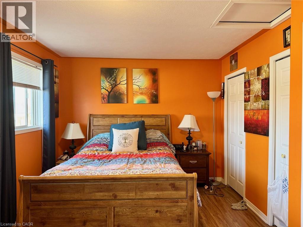 13 HAWTREY Road - 10