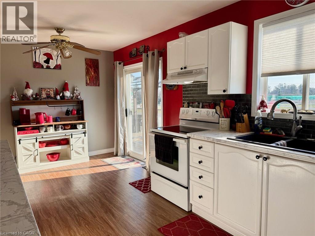 13 HAWTREY Road - 8