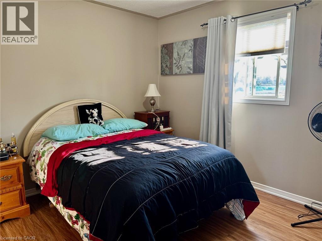 13 HAWTREY Road - 12