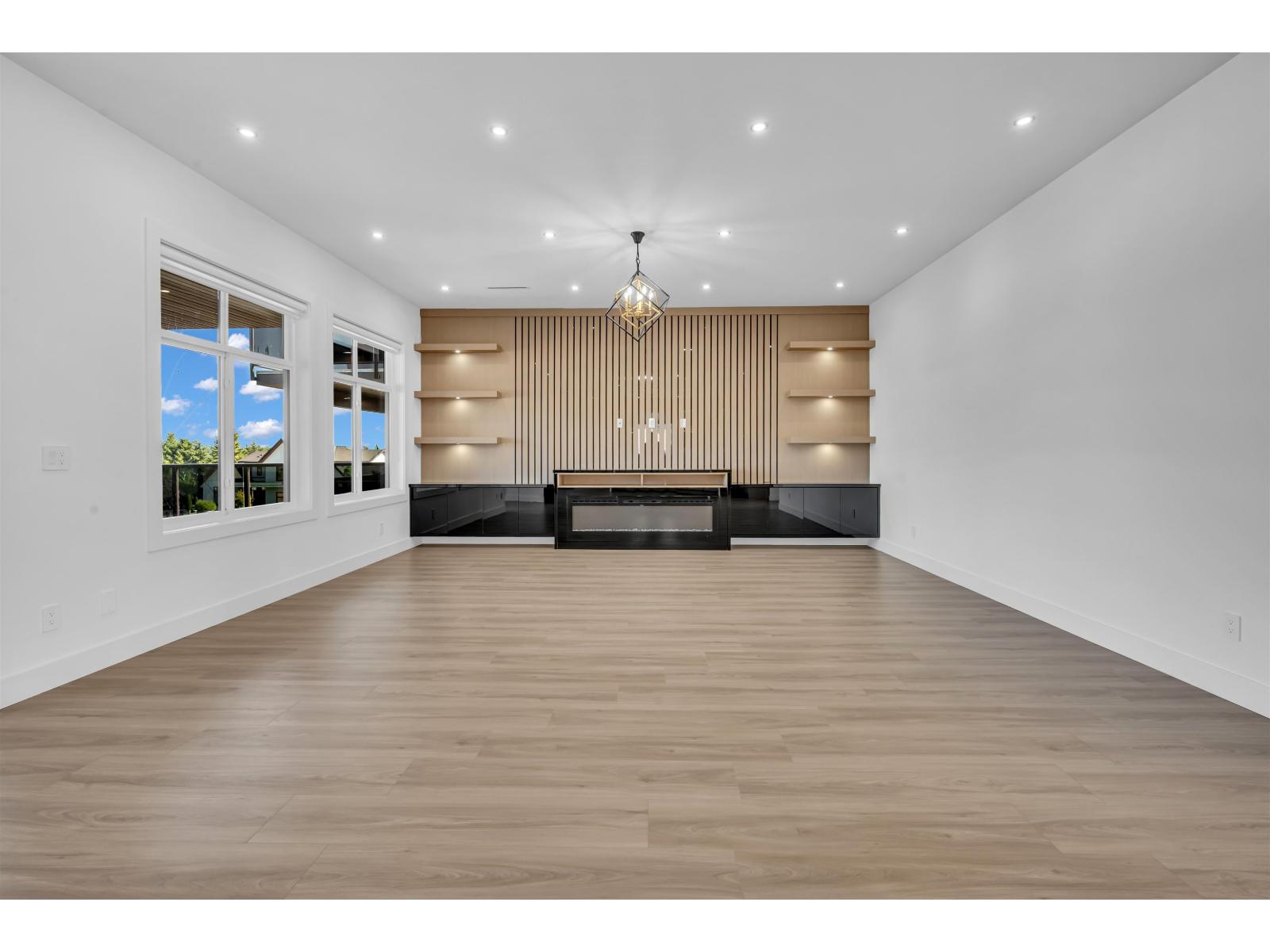 9 Bed, 8 Bath House for Sale in Surrey – 5718 144 STREET, Surrey – MLS# R3154107 - Image 21