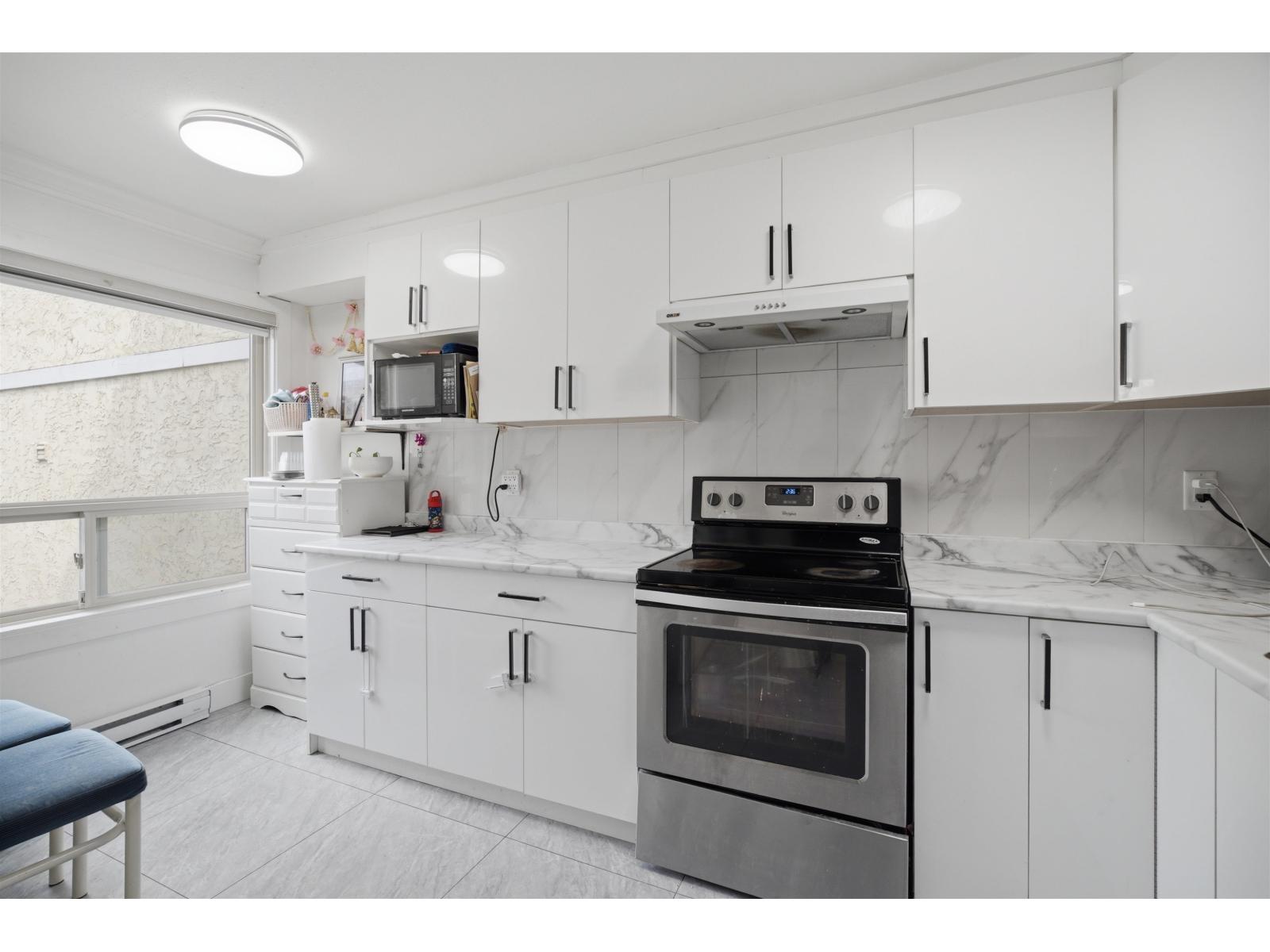 3 Bed, 3 Bath House for Sale in Abbotsford – 23 3075 TRETHEWEY STREET, Abbotsford – MLS# R3153587 - Image 10