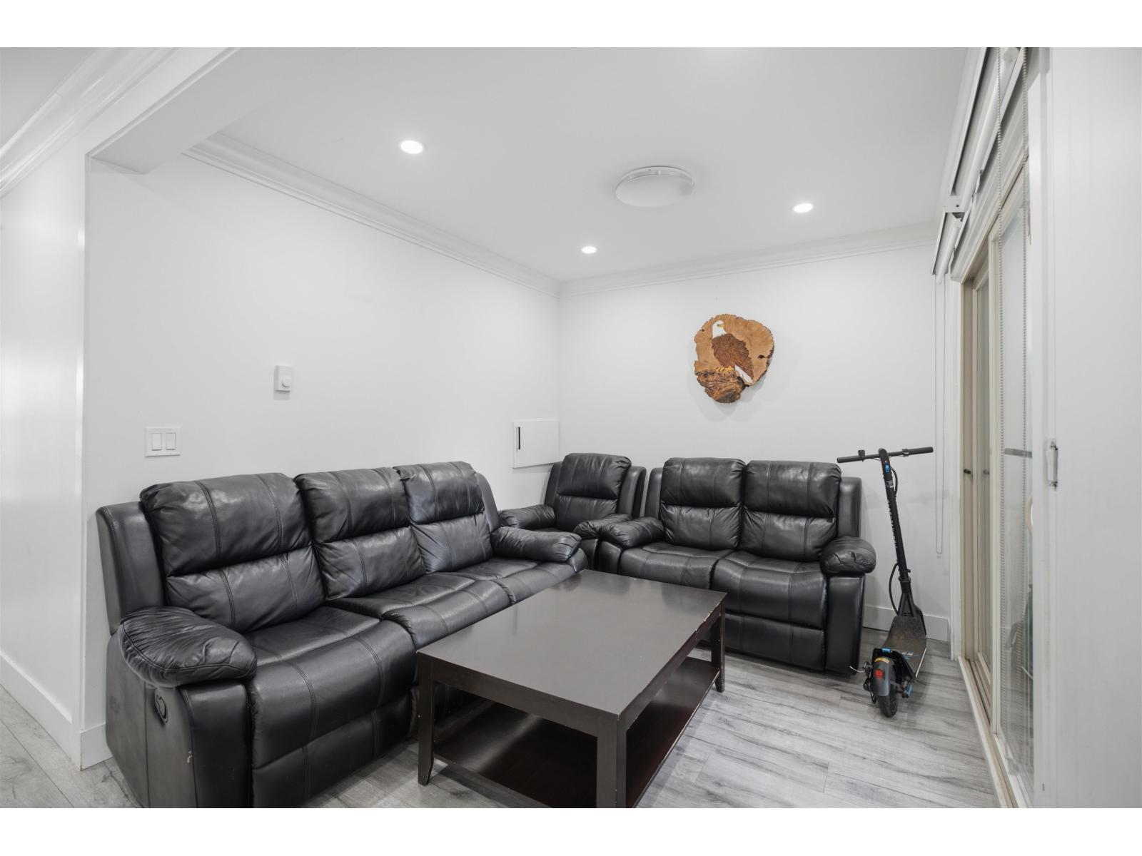 3 Bed, 3 Bath House for Sale in Abbotsford – 23 3075 TRETHEWEY STREET, Abbotsford – MLS# R3153587 - Image 11