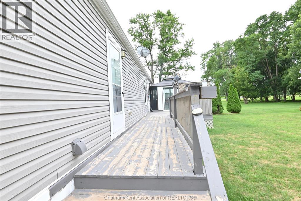 15895 Longwoods ROAD - 5