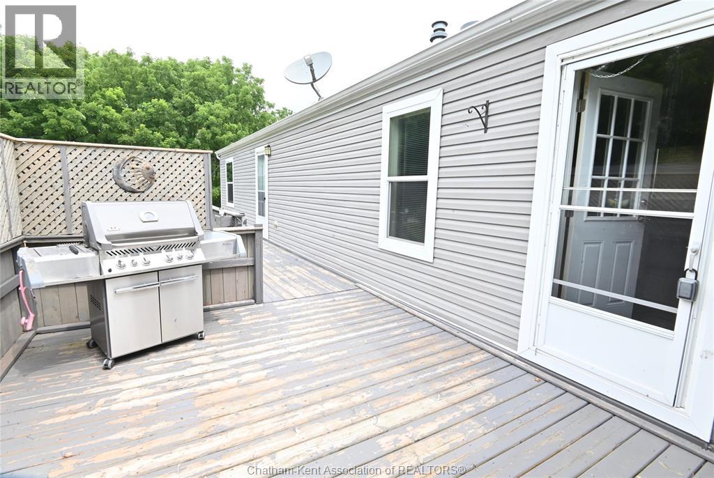 15895 Longwoods ROAD - 6