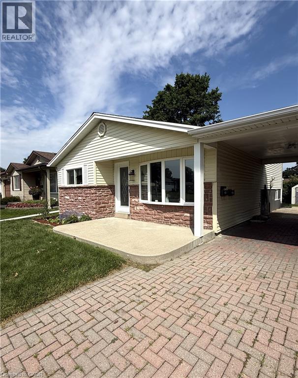 66 BELWOOD Crescent Unit# Upper