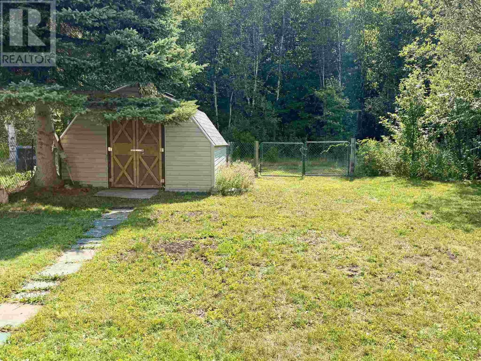 55 Esten DR S, Elliot Lake — photo 2