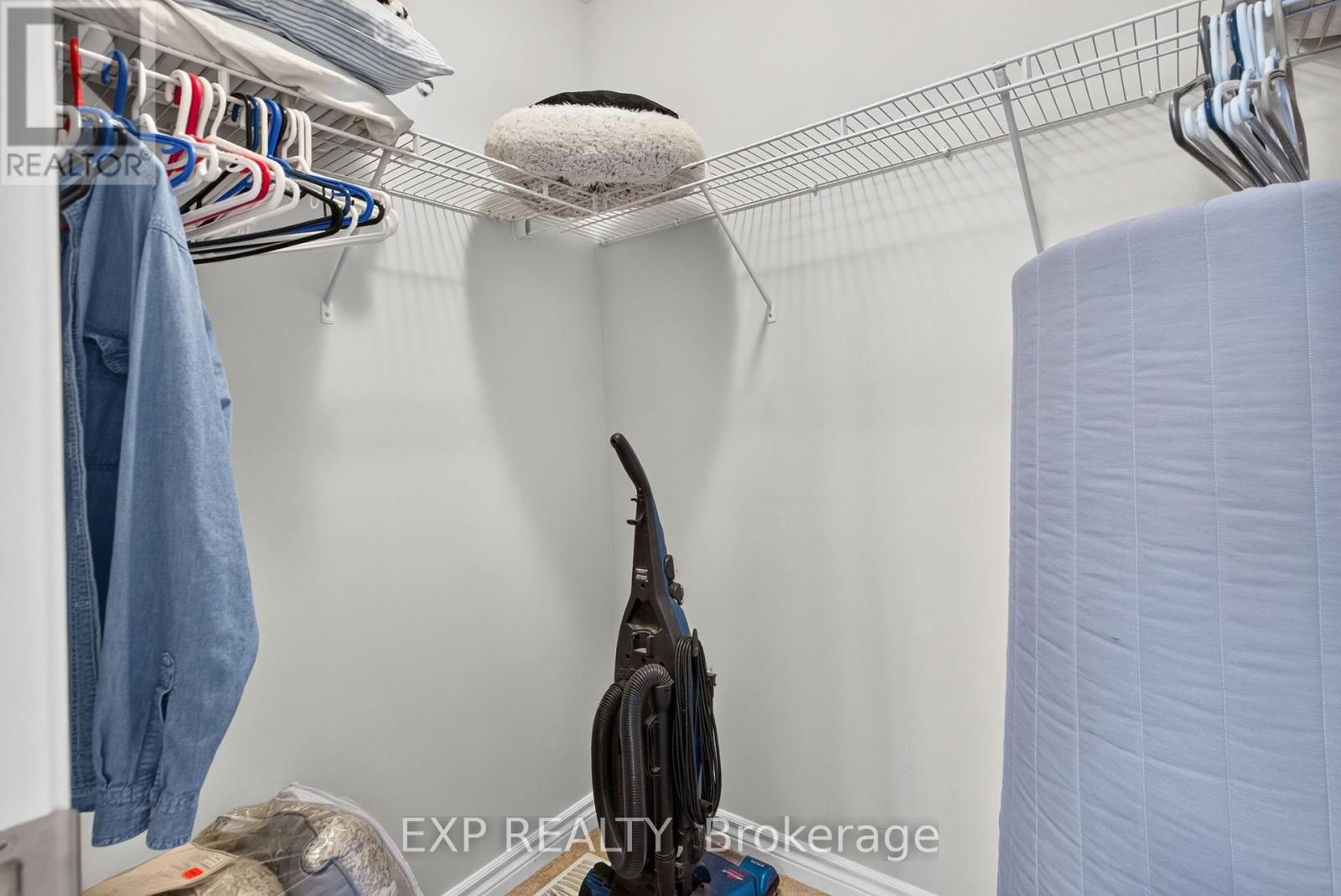 930 SILVERFOX CRESCENT - Image 30