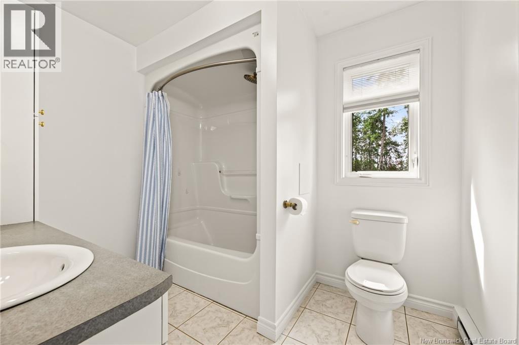 33 Robichaud Court - 32