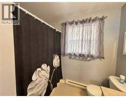 104 Water South Street, photo 12