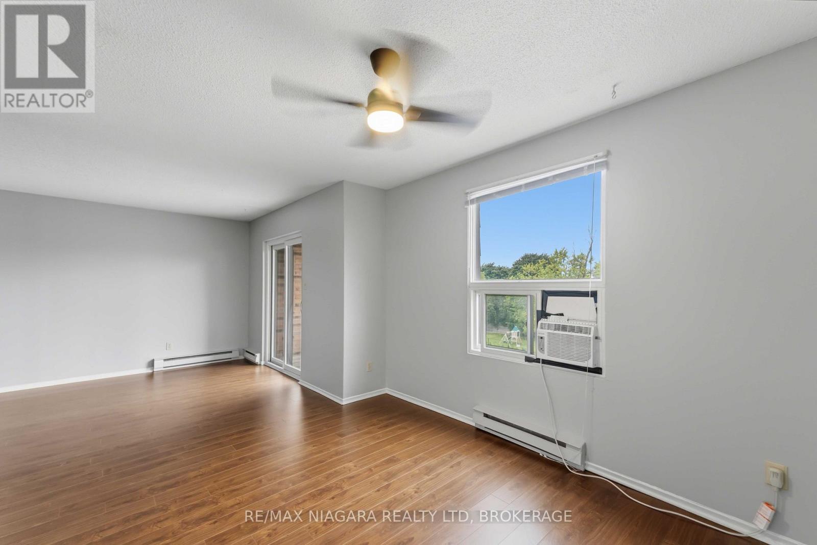#313 4209 HIXON STREET - Image 11