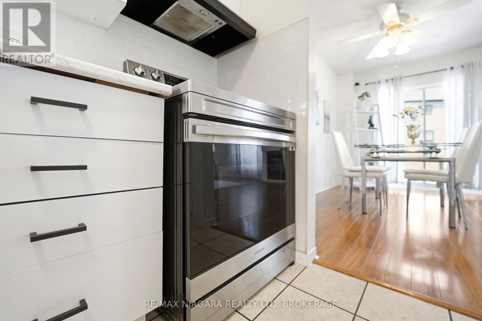5735 DEERBROOK STREET - 8