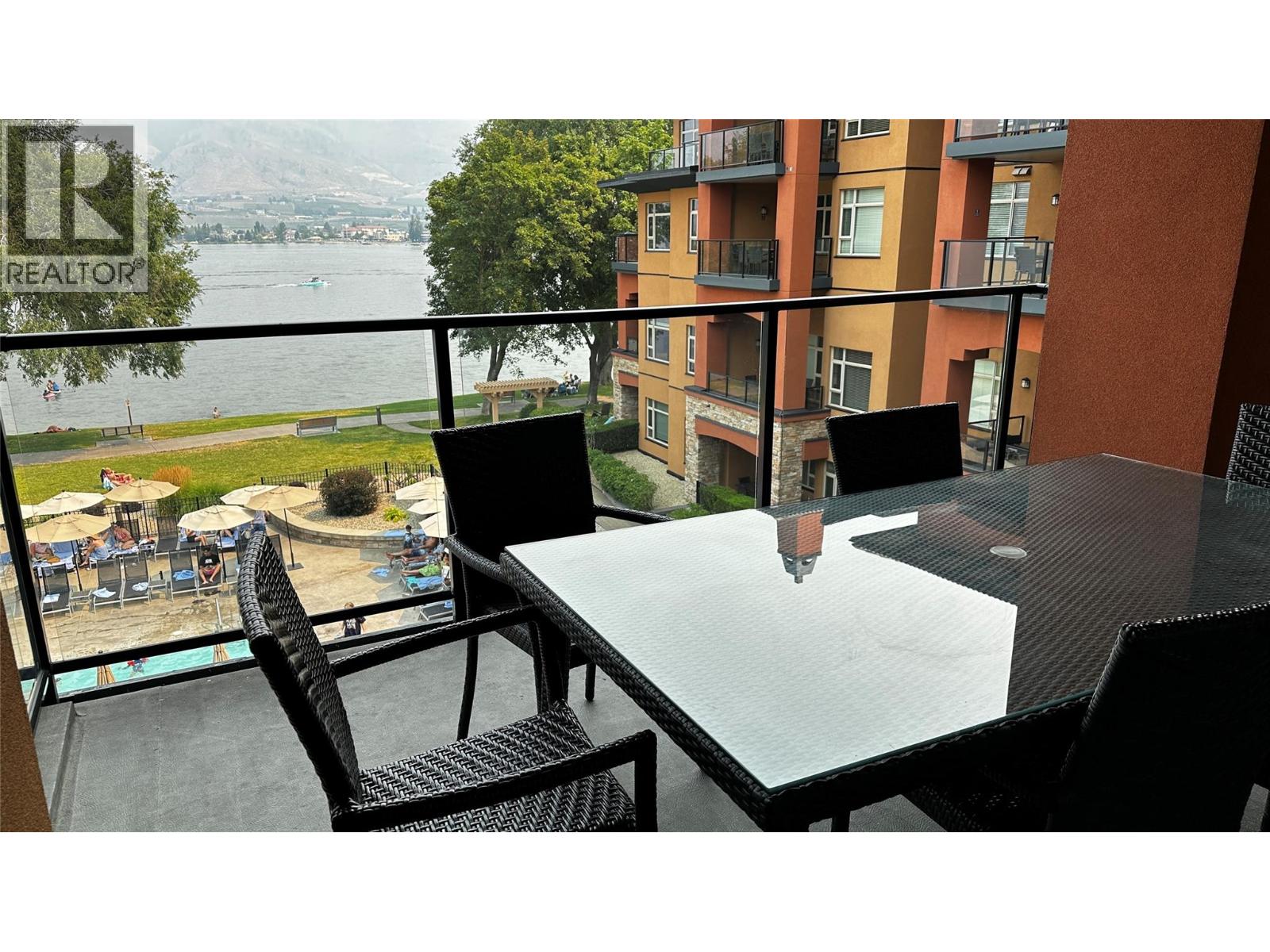 2 Bed, 2 Bath Recreational for Sale in Osoyoos – 15 Park Place Unit# 335, Osoyoos
