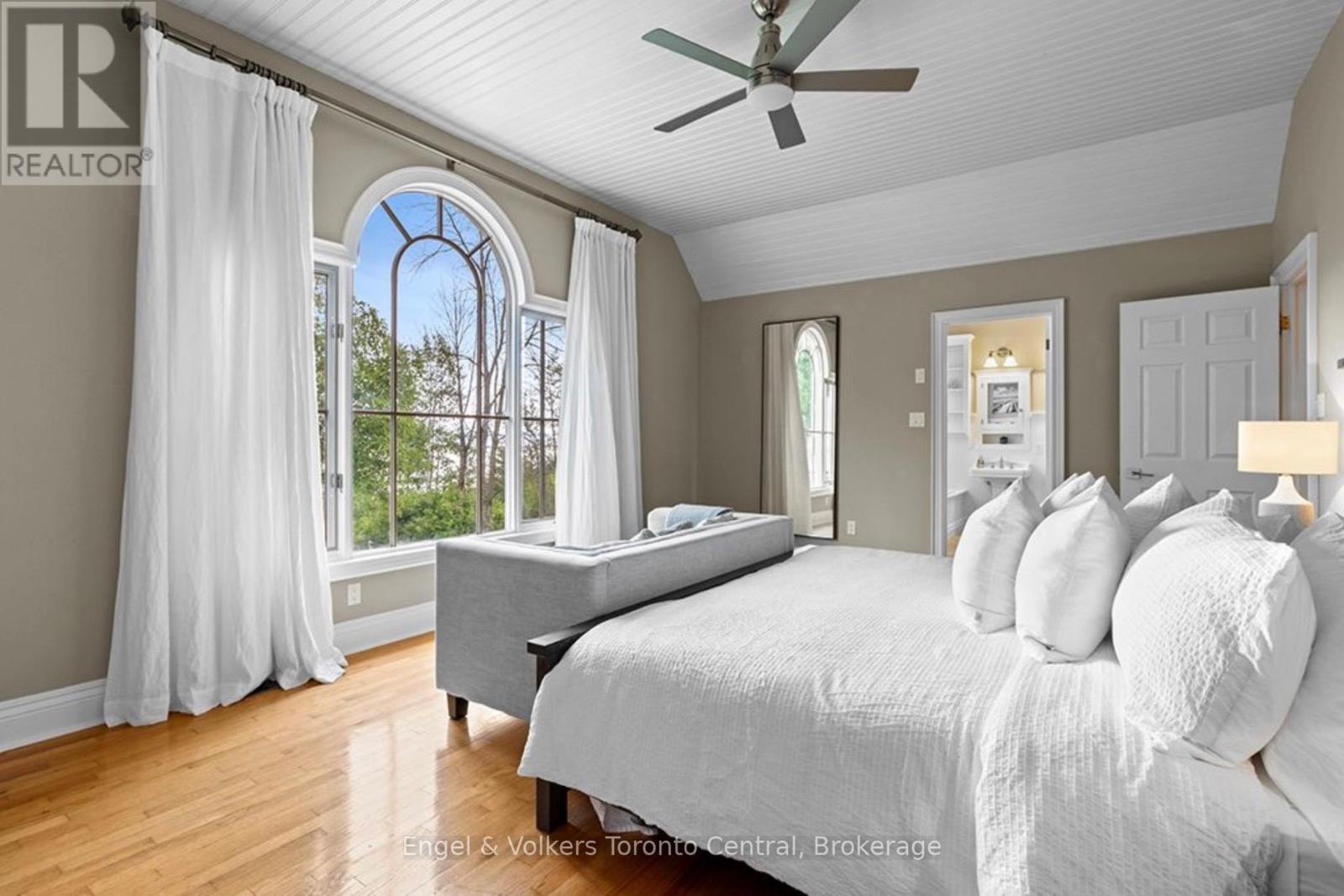 63 GEORGIAN MANOR DRIVE - 24