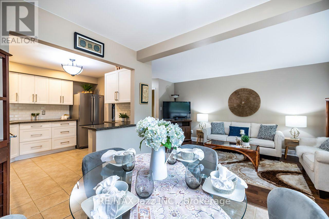 #3 1330 TROWBRIDGE DRIVE - 14