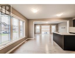 Laundry room - 77 John Brabson Crescent, Guelph, ON N1G0G7 Photo 12
