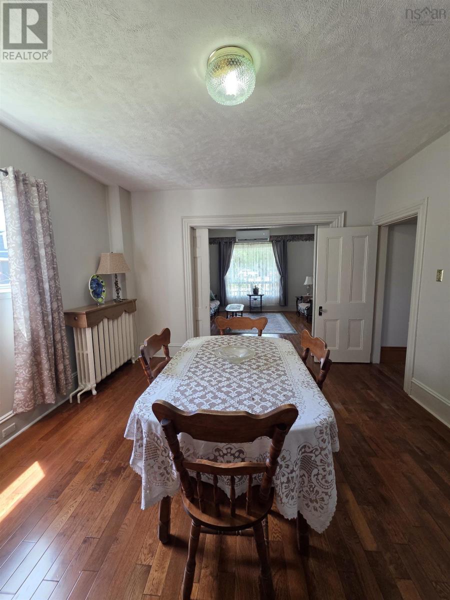 673 George St Street - 16