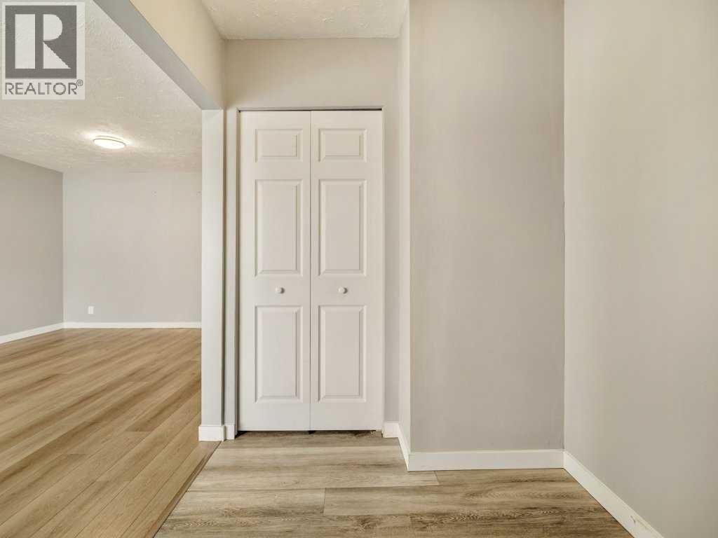 1131 29 Street S - 3
