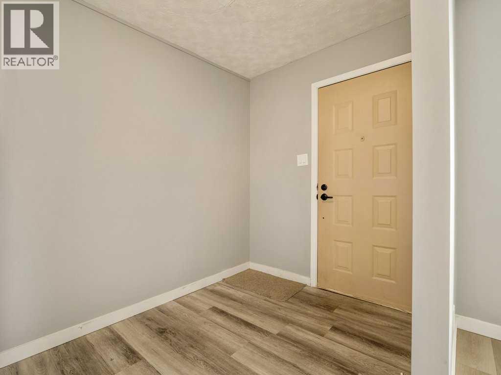 1131 29 Street S - 5