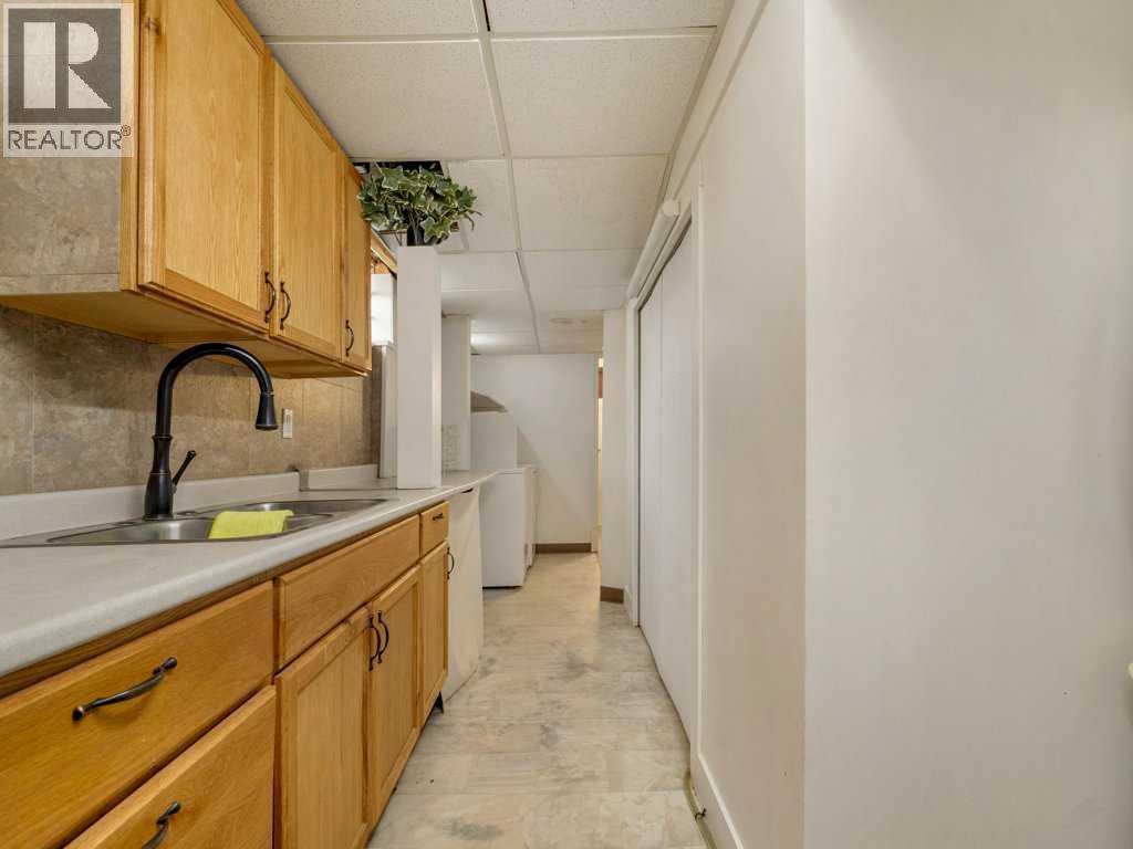 1131 29 Street S - Image 37