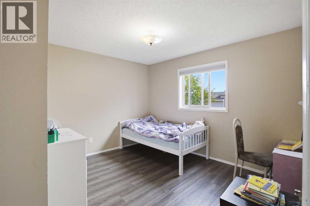 10613 91A Street - 17