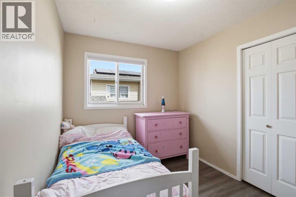 10613 91A Street - 20