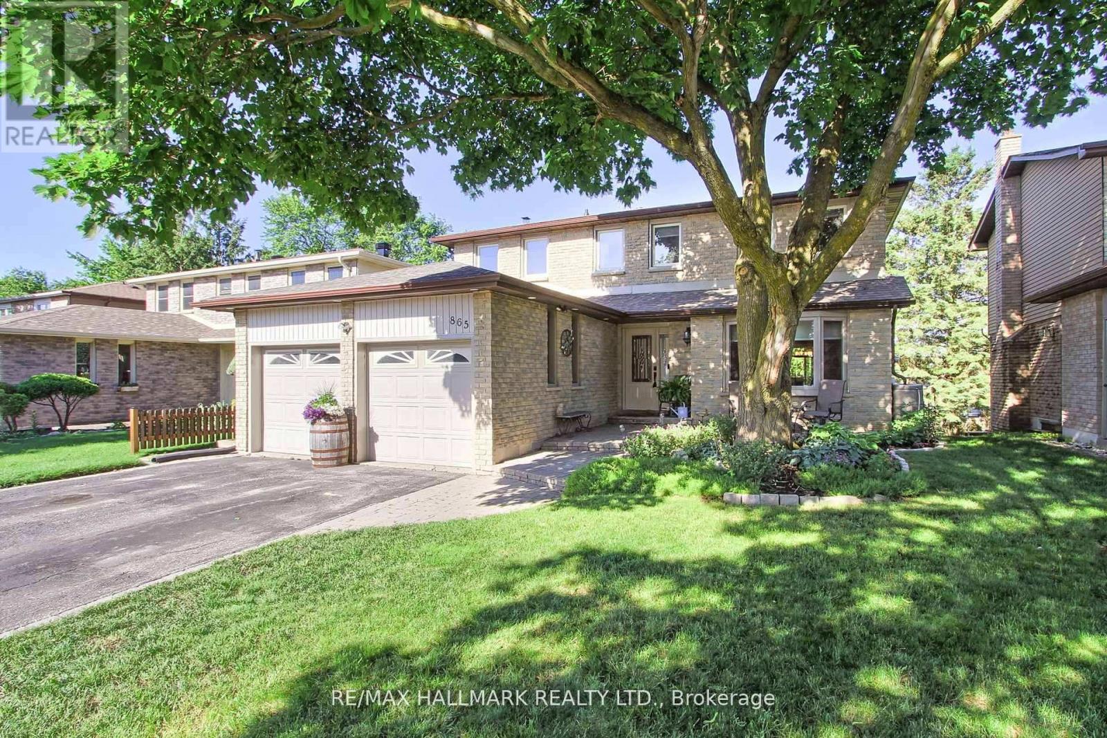 865 ARNOLD CRESCENT - 3