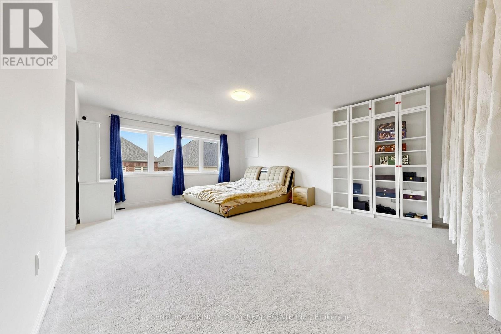 36 BOSTOCK DRIVE - 22