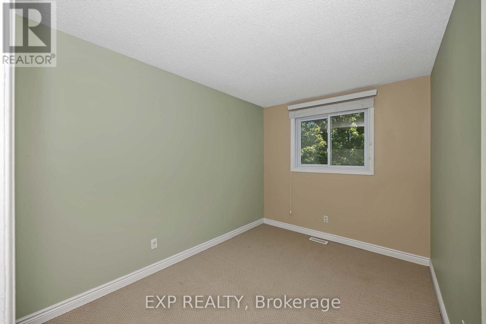 38 SUNDBACK LANE - 18